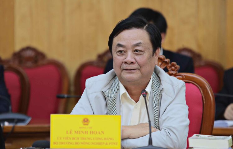 Bộ trưởng Bộ Nông nghiệp và Phát triển nông thôn Lê Minh Hoan làm việc với tỉnh Lâm Đồng
