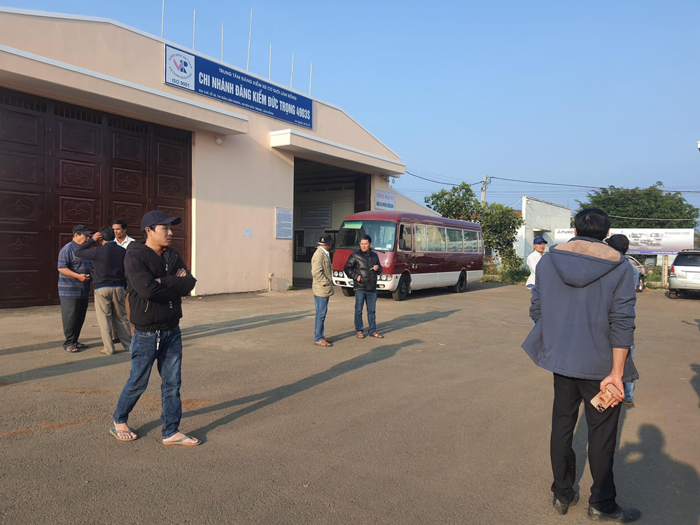 Công an khám xét 3 chi nhánh thuộc Trung tâm Đăng kiểm Lâm Đồng