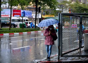 Thời tiết ngày 10/4: Bắc Bộ có mưa phùn trời rét, Nam Bộ tiếp tục nắng nóng