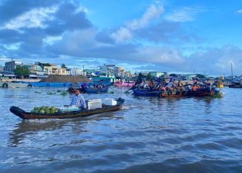 Trải nghiệm chợ nổi Cái Răng