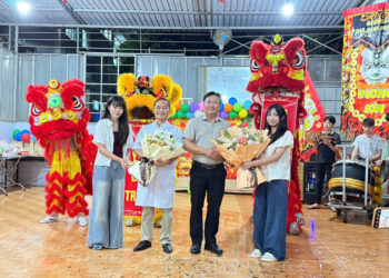 🌕 TRUNG THU YÊU THƯƠNG – TRAO GỬI NIỀM VUI ĐẾN CÁC BỆNH NHI TẠI TRUNG TÂM Y TẾ KHU VỰC ĐỨC TRỌNG 🏮